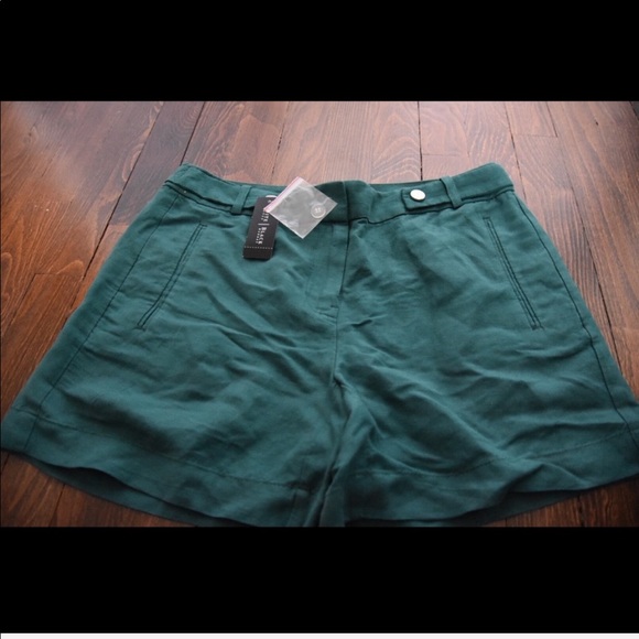 NWT WHBM Linen-Blend Shorts in Harbour, Sz 4 - Picture 5 of 8